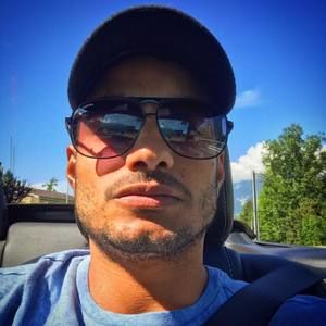 Meet your Posher, Jean